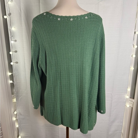 Green Cardigan with Star Embellishments - Picture 4 of 10